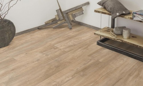 Kaindl Masterfloor - Ламинат Kaindl Masterfloor 8.0 Wide Plank Oak Saloon Glowsam K2204 VS Ламинат Kaindl Masterfloor 8.0 Wide Plank Oak Saloon Glowsam K2204 VS