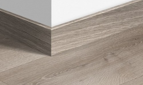 Quick-Step - Плинтус ламинированный Quick-Step Паркетный 77х14 мм Дуб пустынный шлифованный серый 3552 Плинтус ламинированный Quick-Step Паркетный 77х14 мм Дуб пустынный шлифованный серый 3552