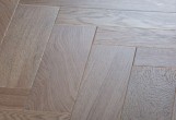 Lab Arte - Инженерная доска Елка Английская Lab Arte 600х90х15 Дуб Натур Кайт лак Инженерная доска Елка Английская Lab Arte 600х90х15 Дуб Натур Кайт лак