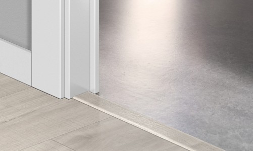 Quick-Step - Профиль Quick-Step Incizo для винила Дуб каньон светлый пилёный 40128 Профиль Quick-Step Incizo для винила Дуб каньон светлый пилёный 40128