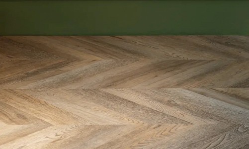 Виниловые полы Vinilam Parquet Chevron Шеврон Шампань RI153616CL4