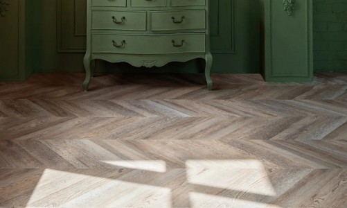 Виниловые полы Vinilam Parquet Chevron Шеврон Шампань RI153616CL4