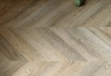 Виниловые полы Vinilam Parquet Chevron Шеврон Шампань RI153616CL4