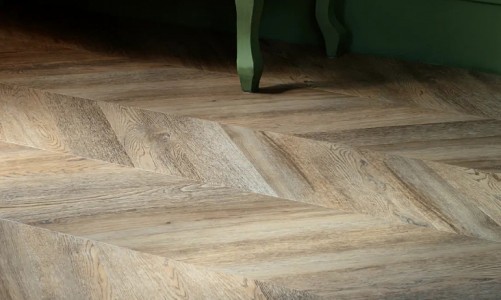 Виниловые полы Vinilam Parquet Chevron Шеврон Шампань RI153616CL4