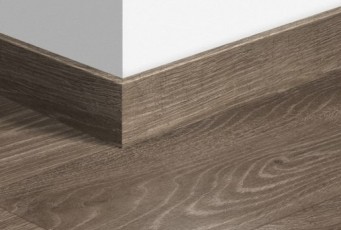 Плинтус ламинированный Quick-Step Паркетный 77х14 мм Дуб лесной массив коричневый 3548