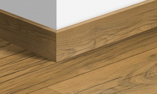 Quick-Step - Плинтус ламинированный Quick-Step Паркетный 77х14 мм Дуб потертый натуральный 4767 Плинтус ламинированный Quick-Step Паркетный 77х14 мм Дуб потертый натуральный 4767