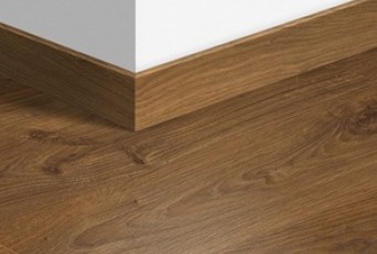 Плинтус ламинированный Quick-Step Паркетный 77х14 мм Дуб белый медиум 1492