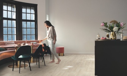 ПВХ плитка Quick-Step Balance Glue Plus Дуб бархатный бежевый BAGP40158