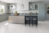 Ламинат Quick-Step Majestic Дуб лесной массив светло-серый MJ3547