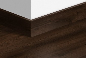 Плинтус ламинированный Quick-Step Паркетный 77х14 мм Дуб коричневый вощеный 4756