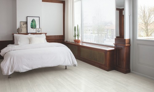 ПВХ плитка Quick-Step Pulse Glue Plus Сосна светло-серая PUGP40204
