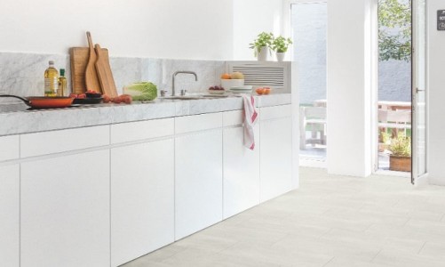 ПВХ плитка Quick Step Ambient Click Plus Бетон светлый AMCP40049