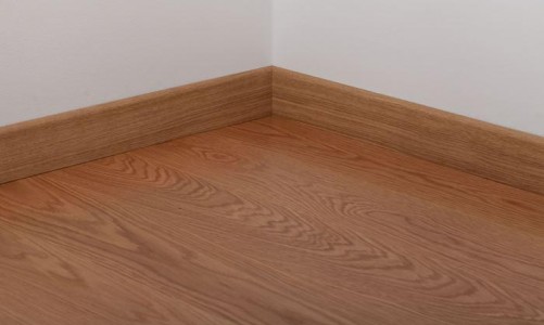 Плинтус Tarkett Шпонированный 80x20 мм Дуб Американский