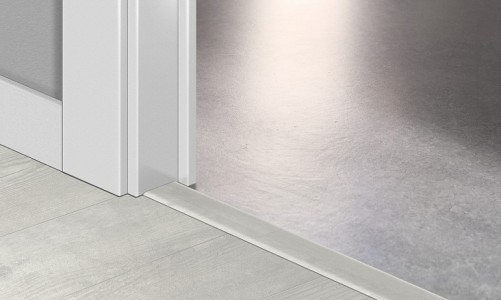 Quick-Step - Профиль Quick-Step Incizo для винила Сосна светло-серая 40204 Профиль Quick-Step Incizo для винила Сосна светло-серая 40204
