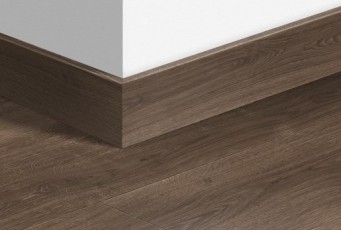 Плинтус ламинированный Quick-Step Паркетный 77х14 мм Дуб коричневый брашированный 4766