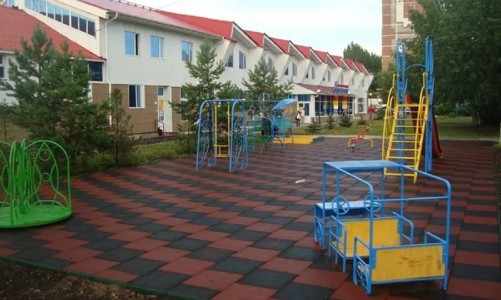 Резиновая плитка Regumond Sportplatten 50 мм (1х0,5 м)